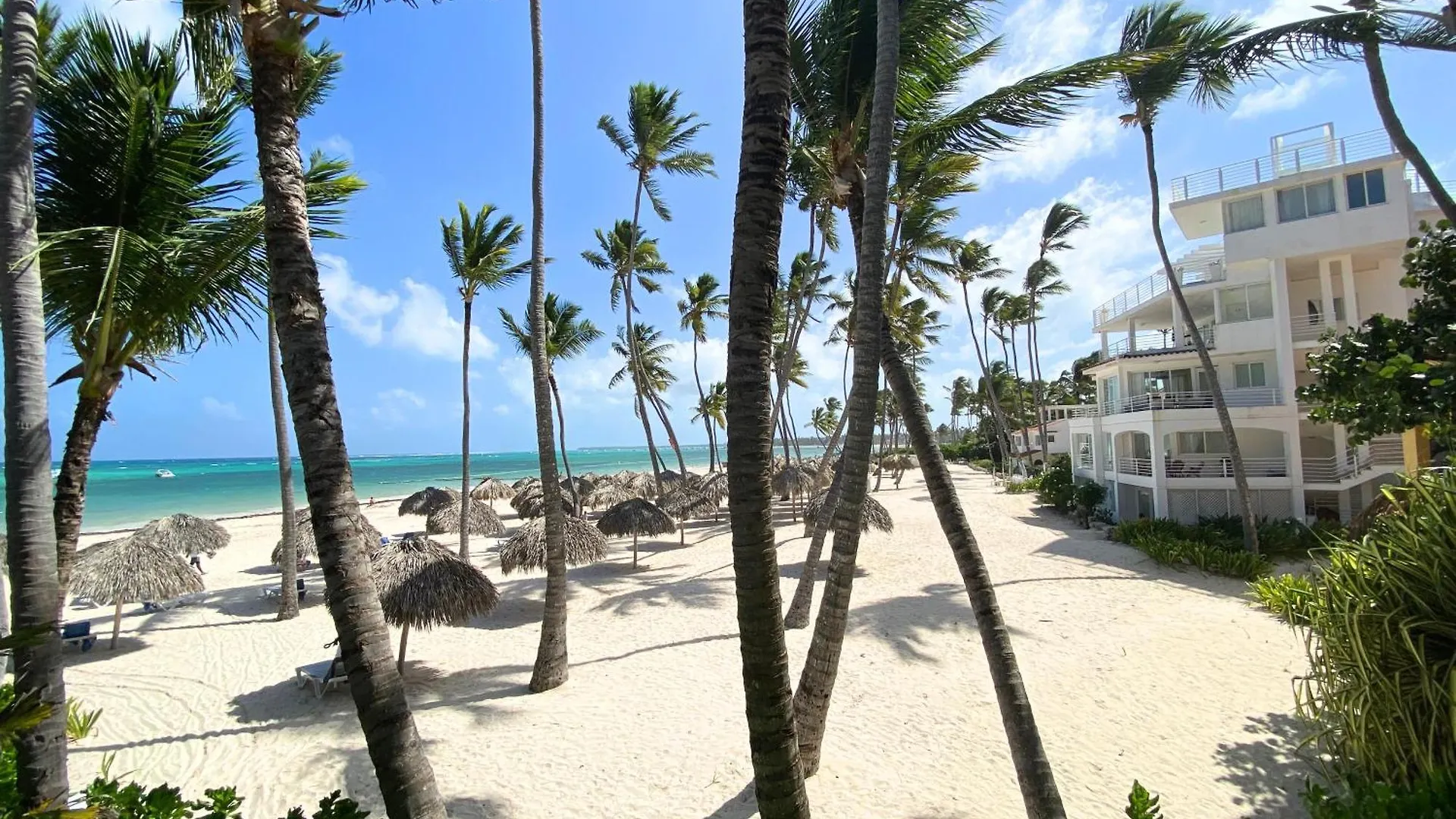 Hotel Caraibico Suites Rooftop Pool & Beach Club Punta Cana